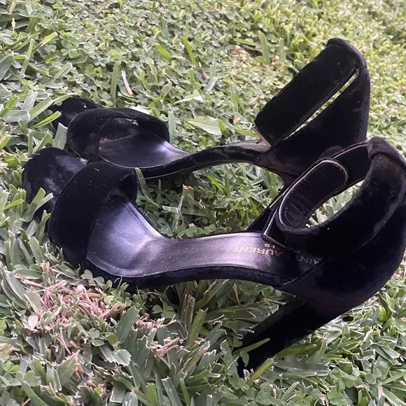 Saint Laurent Black Ankle strap heels - Picture 5 of 6